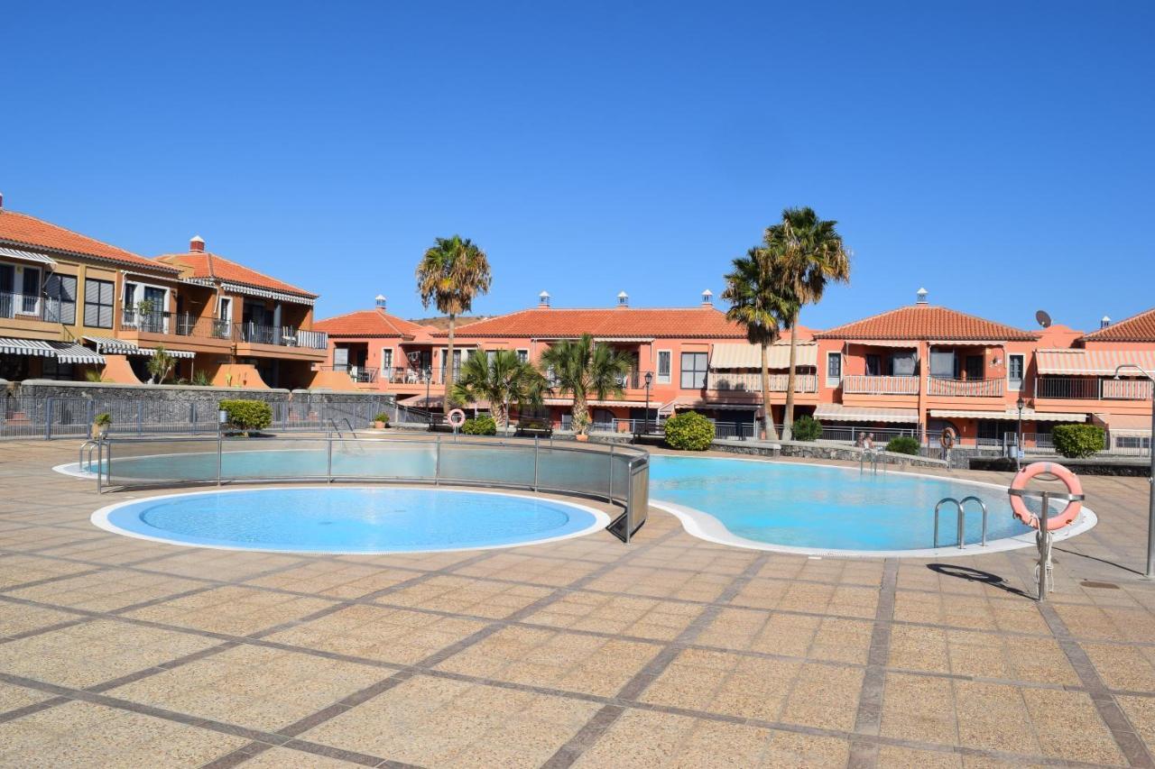 Victoria Family Apartman Tenerife Costa Del Silencio Exterior photo