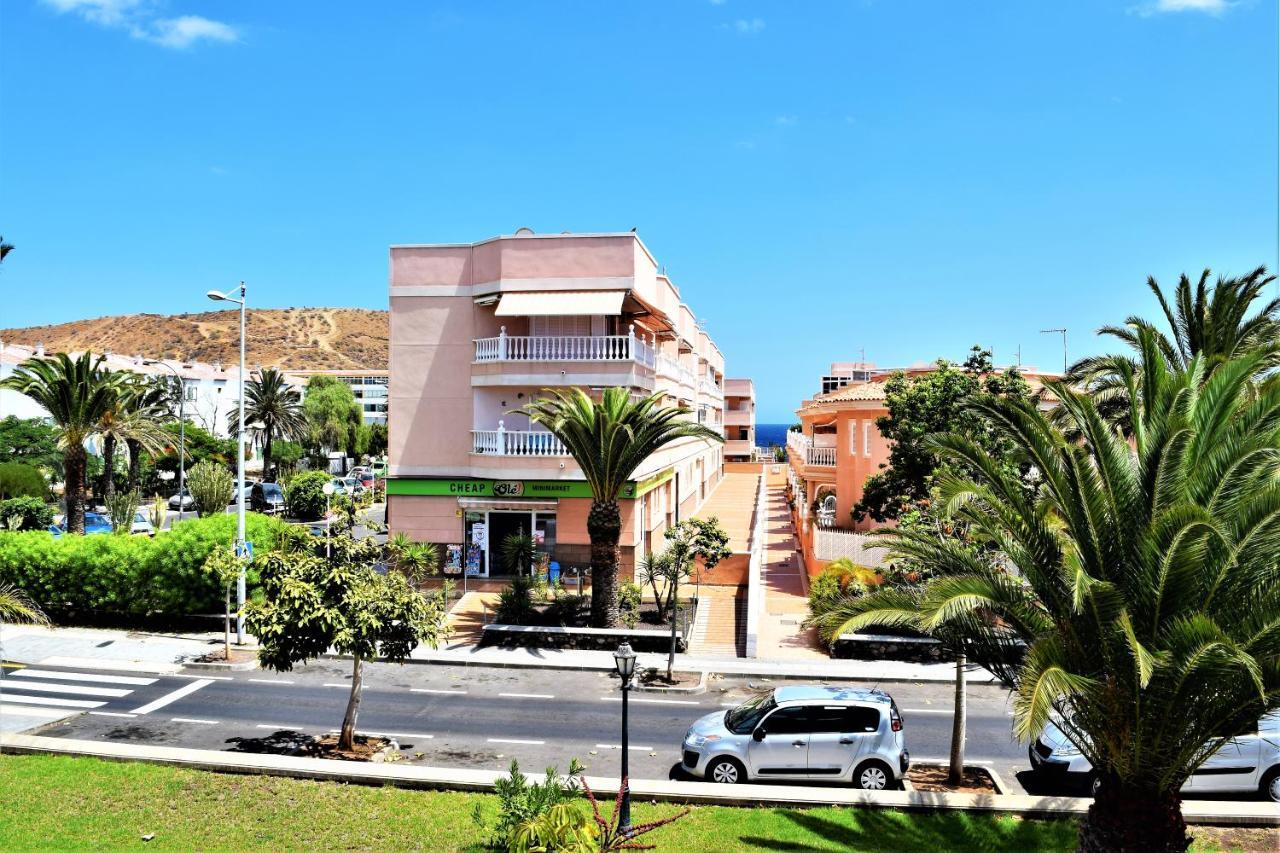 Victoria Family Apartman Tenerife Costa Del Silencio Exterior photo
